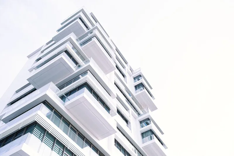 Zero Holes, Full Smarts: The Renter-Friendly Tech Stack That Packs Up in One Box